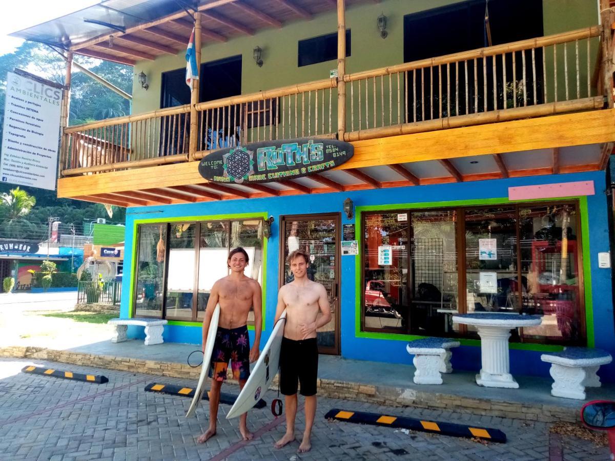 Domi Cabin Dominical Exterior photo